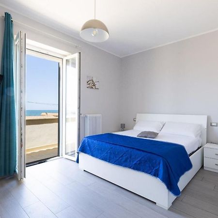 Sunset Beach Фьюмичино Экстерьер фото