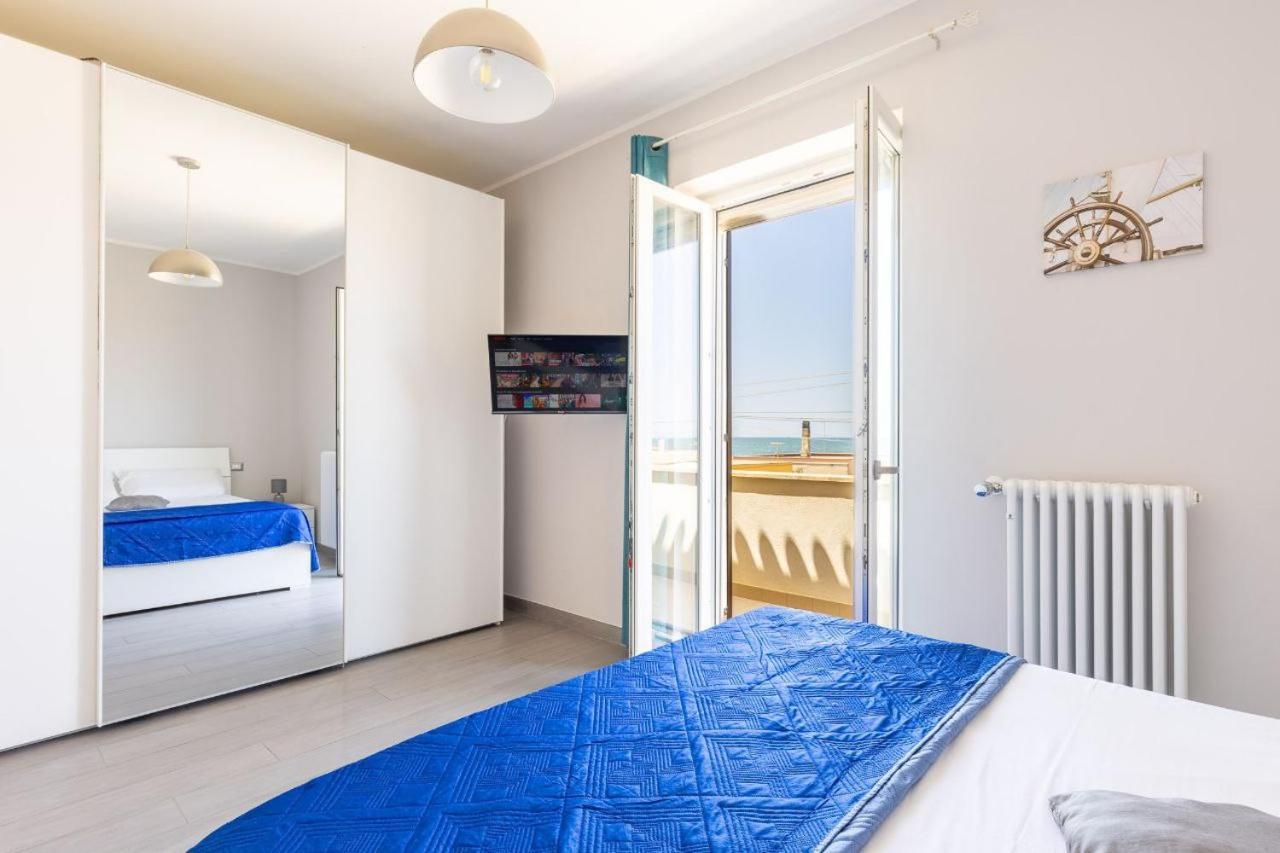 Sunset Beach Фьюмичино Экстерьер фото